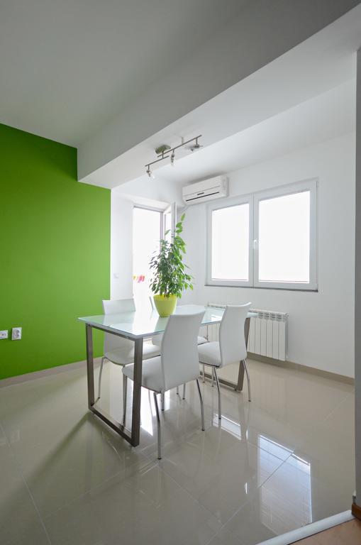 Aries Apartments ビトラ 部屋 写真