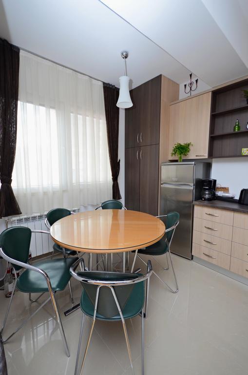 Aries Apartments ビトラ 部屋 写真
